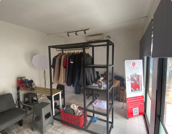 Lokal Industri